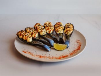 Мидии в чесночном соусе